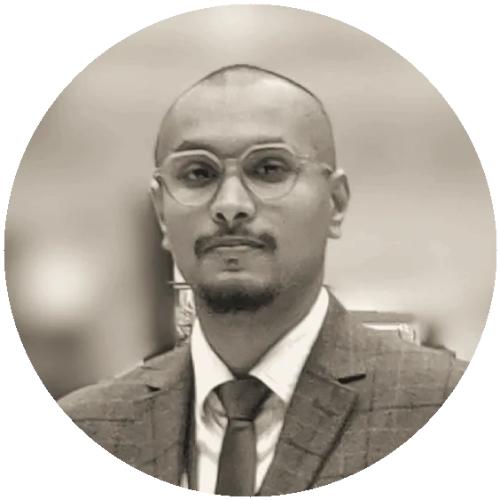Dinesh Achari — portrait